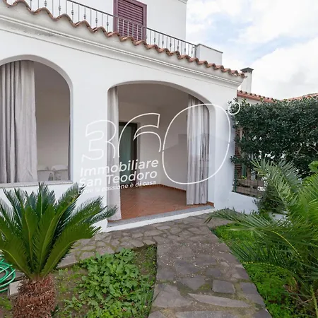 Villino Salvia Apartment Lu Lioni